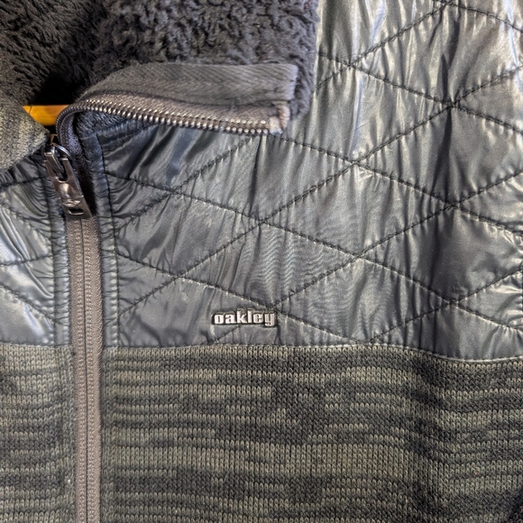Oakley Full Zip Sweater Jacket Women's Small Heathered Gray Black Knit Sherpa - Picture 3 of 11